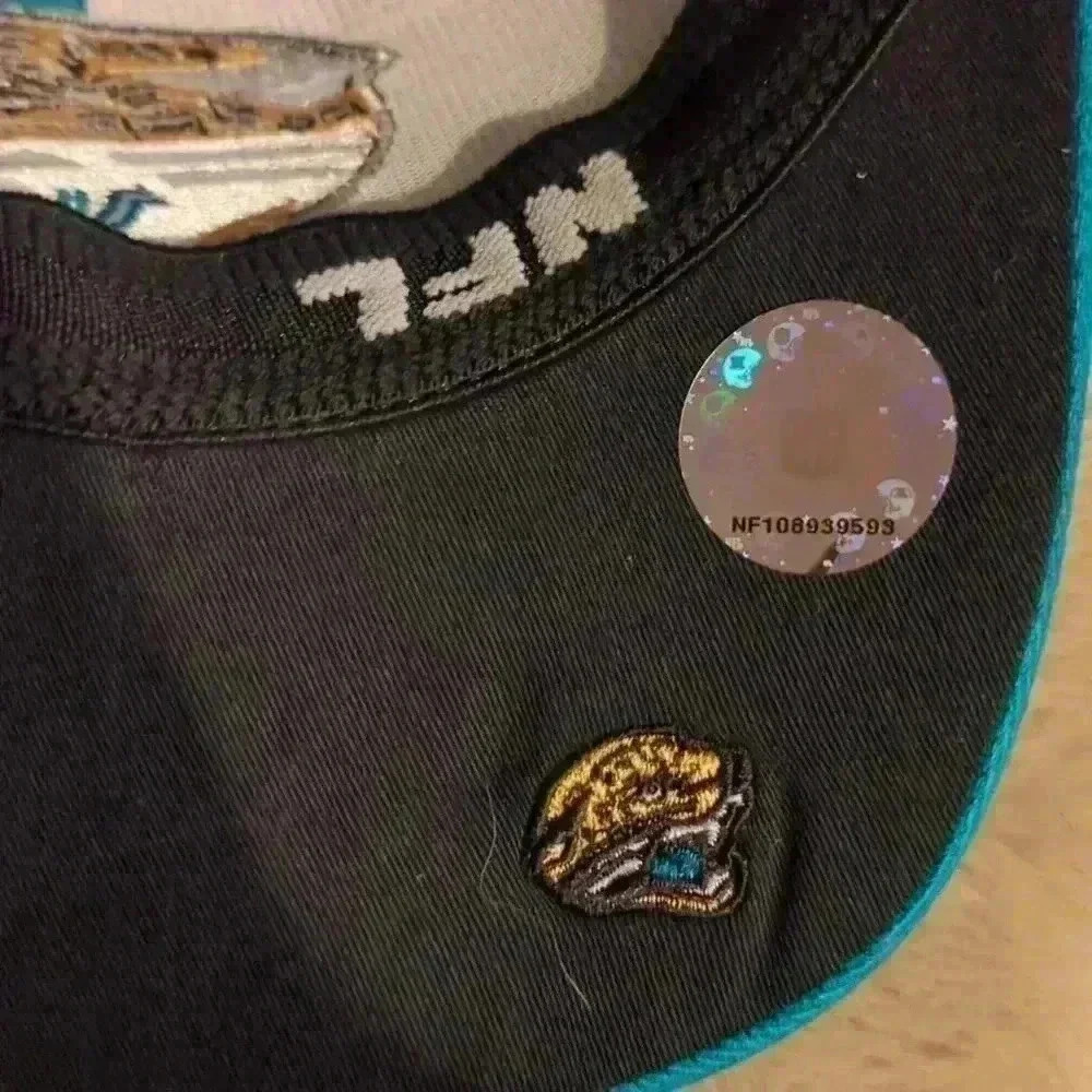 NFL Apparel Jacksonville Jaguars hat, one size fits all, blue and black - Picture 7 of 9